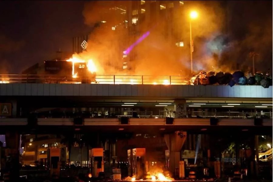 Hong Kong Police seize 3,900 petrol bombs